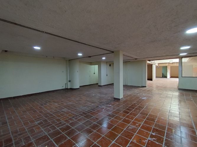 Bodega en arriendo en Jesus Nazareno, Medellín, 180 m² · foto 10 de 10
