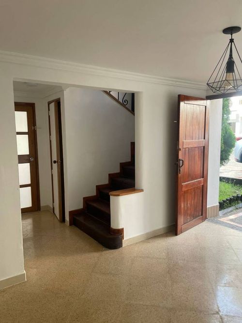 Casa de 5 alcobas en venta en El Diamante No. 2, Medellín, 289 m² · foto 5 de 24