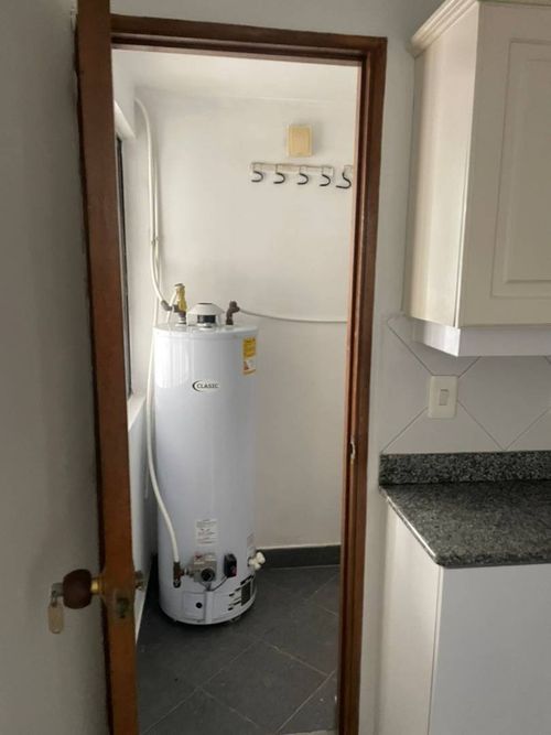 Casa de 5 alcobas en venta en El Diamante No. 2, Medellín, 289 m² · foto 16 de 24