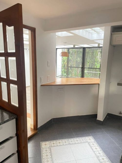 Casa de 5 alcobas en venta en El Diamante No. 2, Medellín, 289 m² · foto 8 de 24
