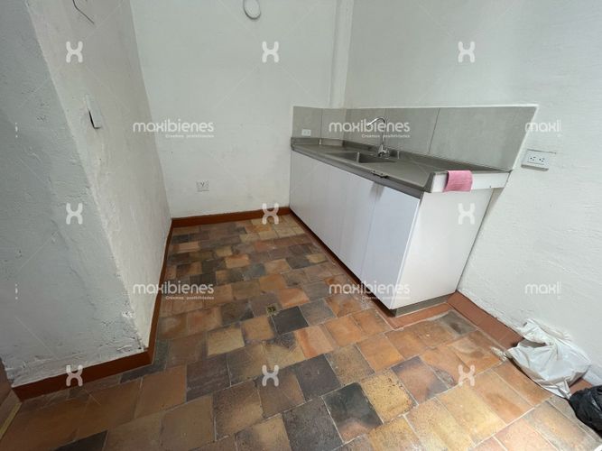 Local en arriendo en La Ceja, 33 m² · foto 2 de 7