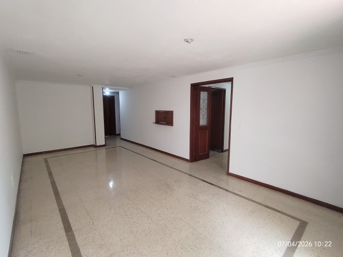 Apartamento en venta en Santa Monica, Cali · foto 8 de 24