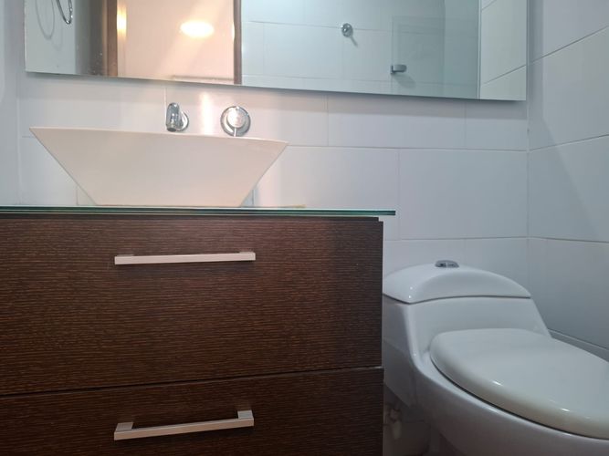 Apartamento de 2 alcobas en arriendo en El Poblado, Medellín, 98 m² · foto 15 de 18