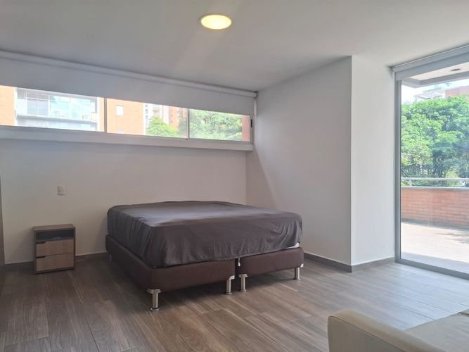 Apartamento de 2 alcobas en arriendo en El Poblado, Medellín, 98 m² · foto 12 de 18