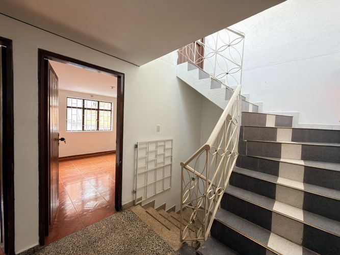 Casa de 4 alcobas en venta en Zona Centro, Madrid, 400 m² · foto 4 de 16