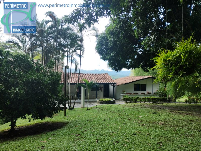 7BR Country House in Paso real (3357 m²) for Sale