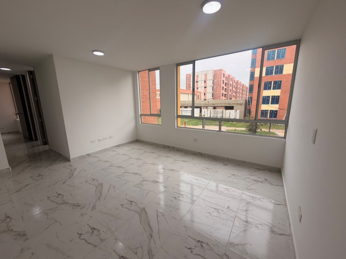 Apartamento en venta en Conjunto Residencial Reservas De Mallorca, Mosquera · foto 2 de 21