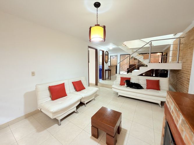 Casa de 4 alcobas en venta en Villa Paola, Funza, 115 m² · foto 2 de 24