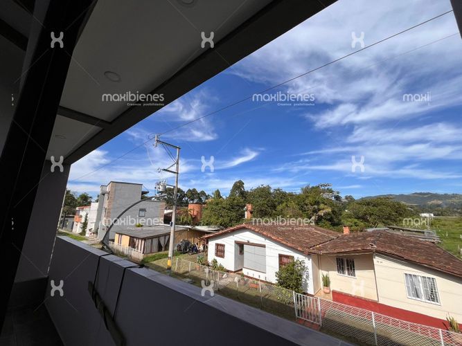 Casa de 3 alcobas en venta en La Ceja, 120 m² · foto 4 de 20