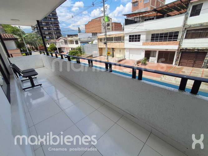 Local en arriendo en Los Colores, Medellín, 90 m² · foto 5 de 11