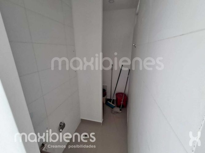 Local en arriendo en Los Colores, Medellín, 90 m² · foto 11 de 11