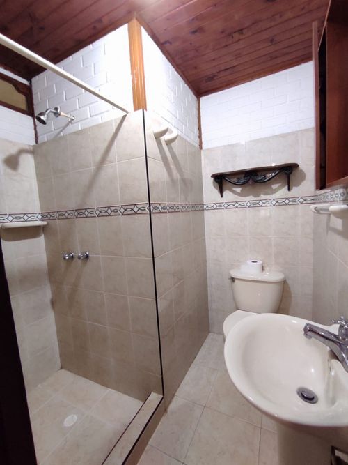 Casa de 4 alcobas en venta en La Buitrera, Cali, 160 m² · foto 8 de 13