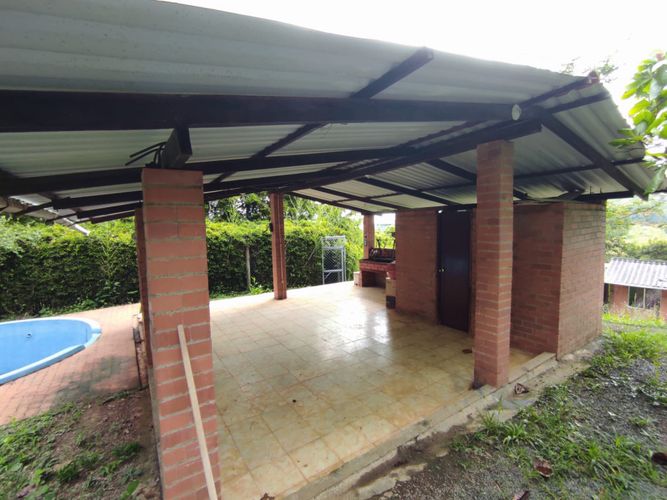 Casa de 4 alcobas en venta en La Buitrera, Cali, 160 m² · foto 10 de 13