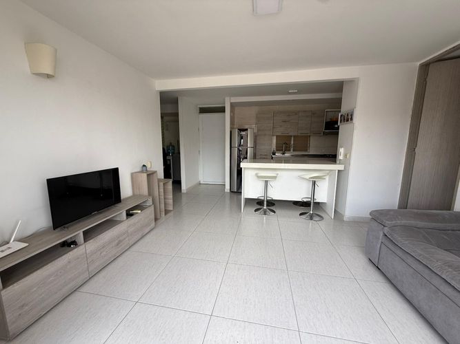Apartamento de 2 alcobas en venta en Las Palmas, Ricaurte, 53 m² · foto 2 de 21