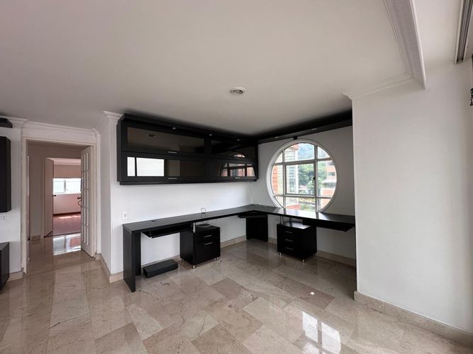 Apartamento de 3 alcobas en venta en El Poblado, Medellín, 172 m² · foto 8 de 19