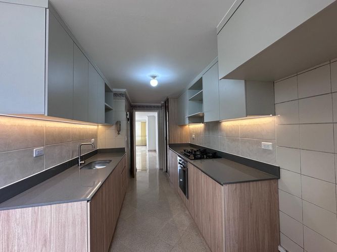 Apartamento de 3 alcobas en venta en El Poblado, Medellín, 172 m² · foto 9 de 19