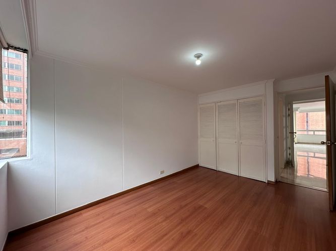 Apartamento de 3 alcobas en venta en El Poblado, Medellín, 172 m² · foto 15 de 19