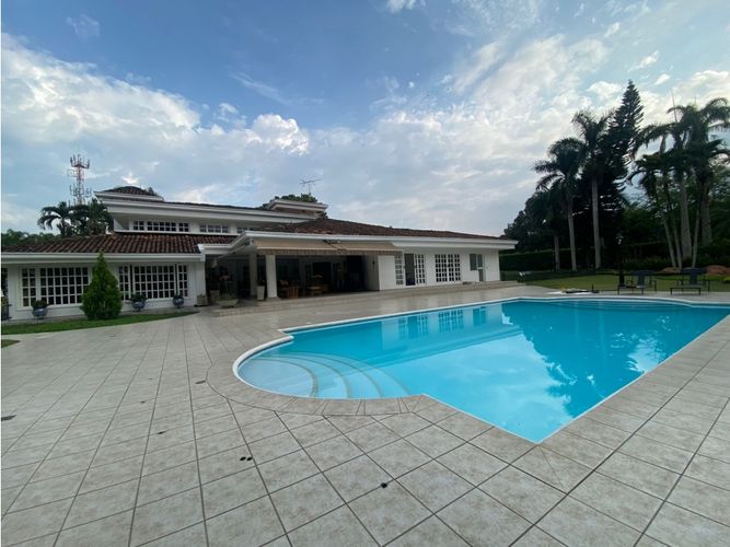 Casa de 5 alcobas en venta en Ciudad Jardin, Cali, 1020 m² · foto 4 de 24