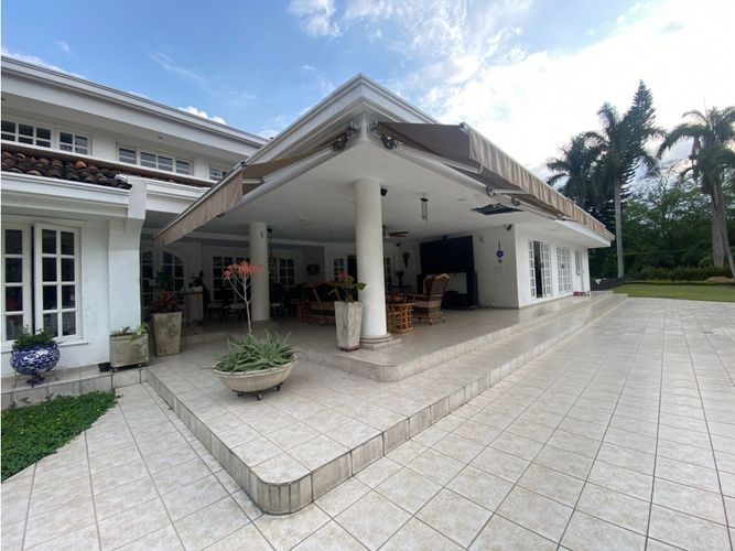 Casa de 5 alcobas en venta en Ciudad Jardin, Cali, 1020 m² · foto 10 de 24