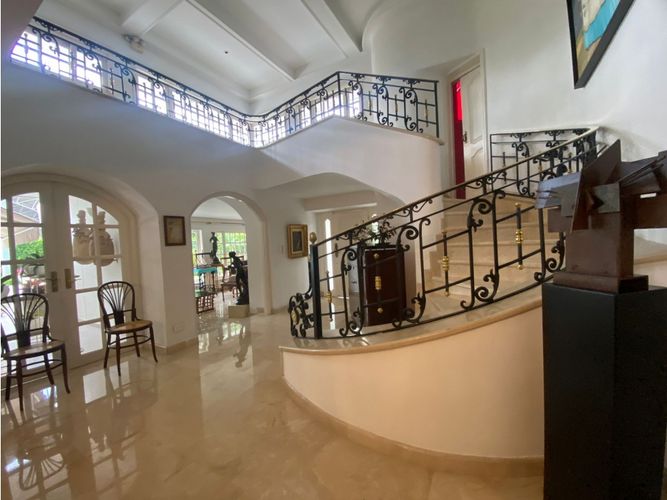 Casa de 5 alcobas en venta en Ciudad Jardin, Cali, 1020 m² · foto 15 de 24