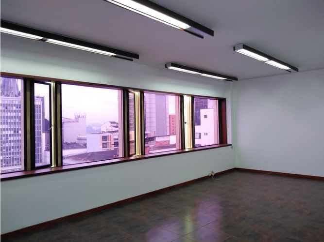 Oficina en arriendo en El Centro, Manizales, 31 m² · foto 4 de 7