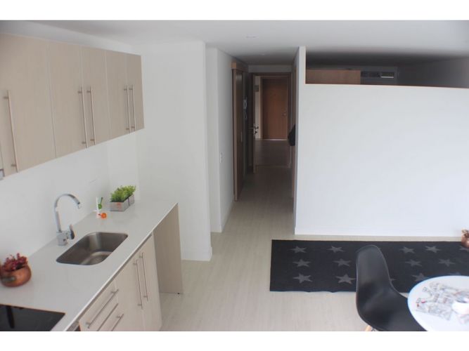 Apartaestudio en venta en Las Nieves, Bogotá, 41 m² · foto 2 de 7