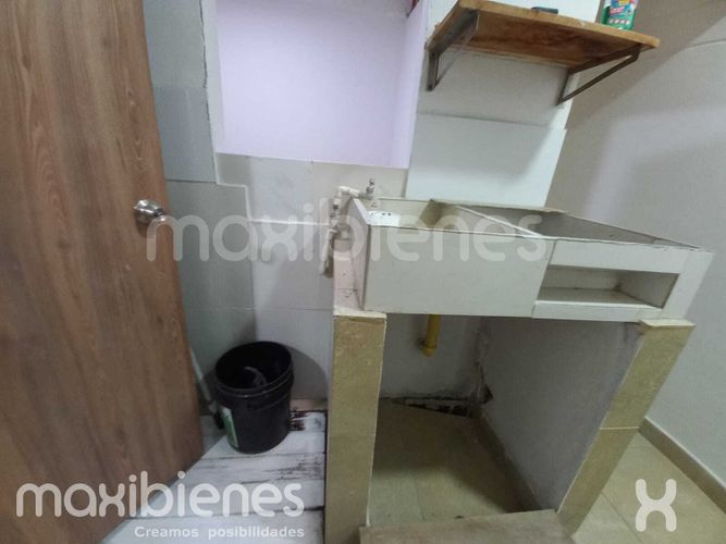 Apartamento de 3 alcobas en arriendo en Policarpa, Apartado, 75 m² · foto 10 de 12