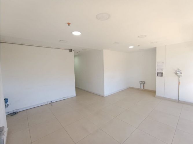 Oficina en venta en Los Colegios, Rionegro, 80 m² · foto 2 de 16