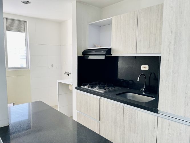 Apartamento de 3 alcobas en venta en Ub. Pinar Del Rio, Los Patios, 76 m² · foto 2 de 17