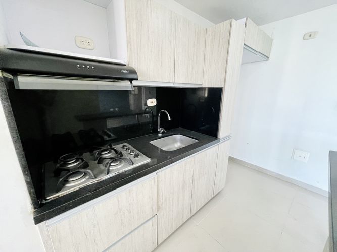 Apartamento de 3 alcobas en venta en Ub. Pinar Del Rio, Los Patios, 76 m² · foto 4 de 17