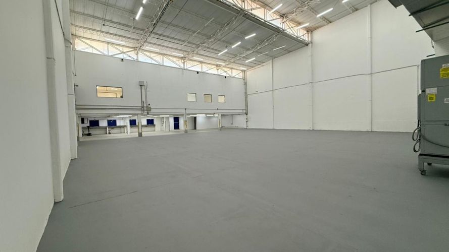 Bodega en venta en Villa San Pedro I, Barranquilla, 2400 m² · foto 15 de 24