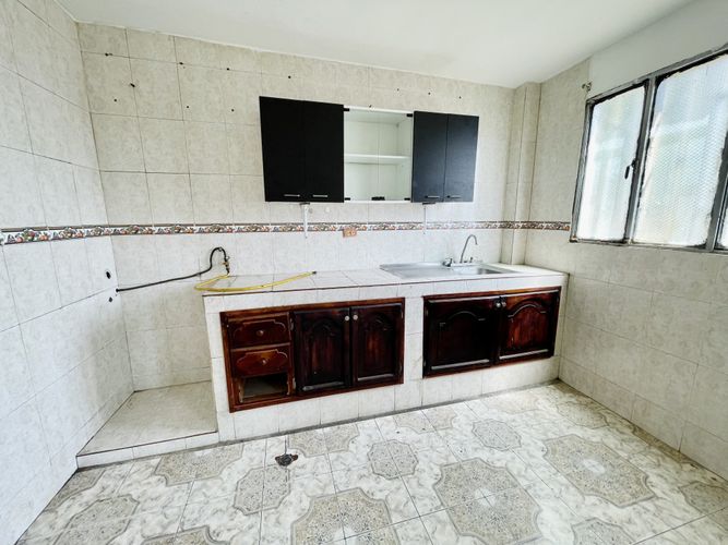 Casa de 3 alcobas en venta en Circunvalacion, Cúcuta, 141 m² · foto 2 de 16