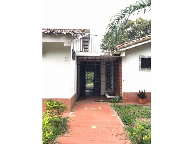 Casa de 5 alcobas en venta en Ciudad Jardin, Cali, 467 m² · foto 2 de 24