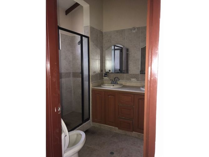 Casa de 5 alcobas en venta en Ciudad Jardin, Cali, 467 m² · foto 4 de 24