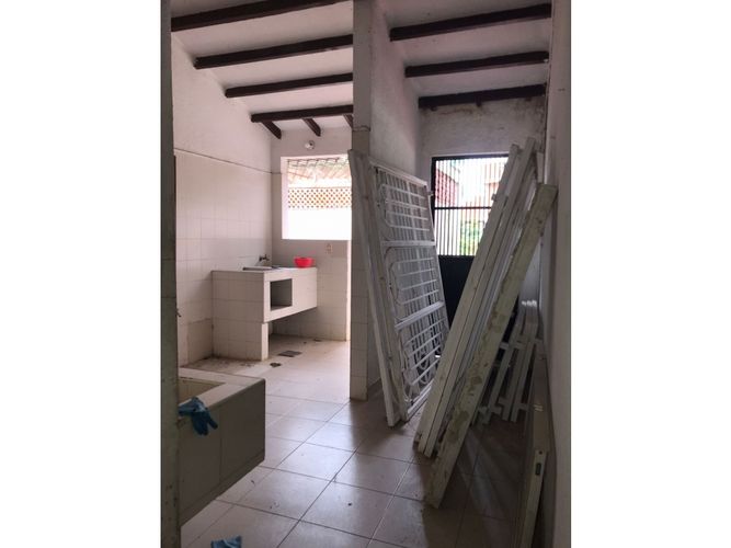 Casa de 5 alcobas en venta en Ciudad Jardin, Cali, 467 m² · foto 14 de 24