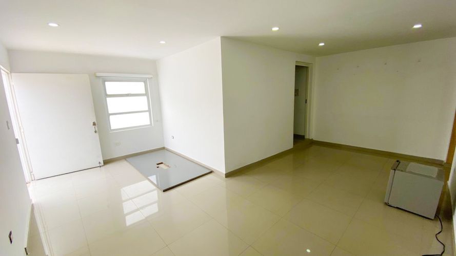 Casa de 5 alcobas en venta en Lleras Restrepo, Cúcuta, 239 m² · foto 6 de 19