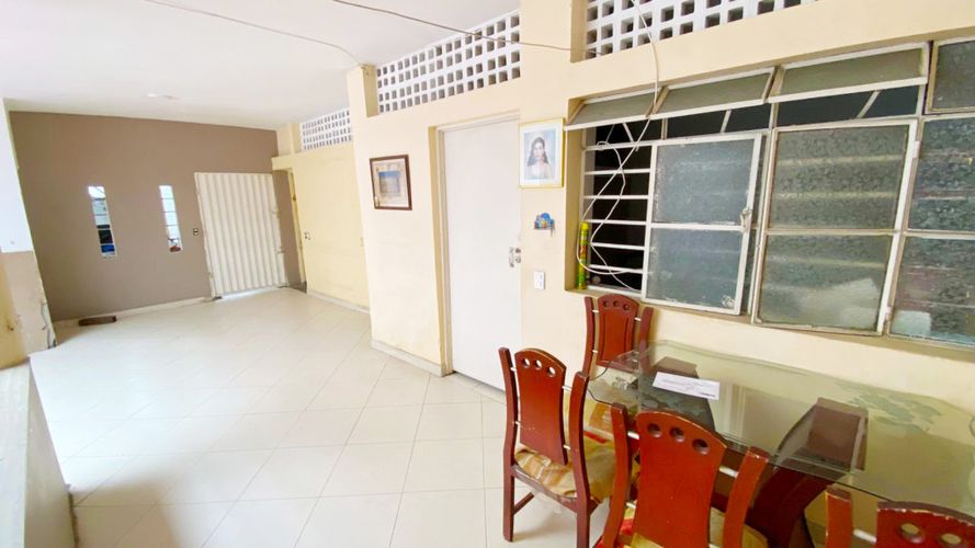 Casa de 5 alcobas en venta en Lleras Restrepo, Cúcuta, 239 m² · foto 10 de 19