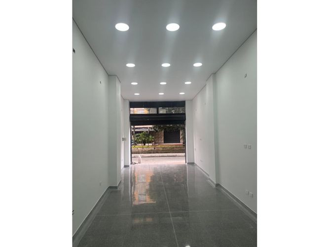Local en arriendo en Calle Larga, Sabaneta, 60 m² · foto 2 de 8