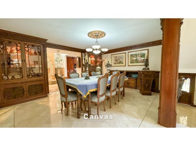 Casa de 6 alcobas en venta en El Poblado, Medellín, 646 m² · foto 5 de 24