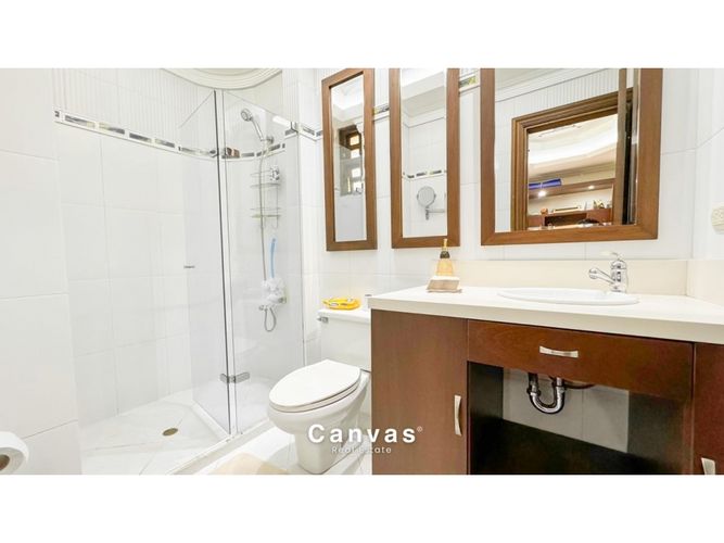 Casa de 6 alcobas en venta en El Poblado, Medellín, 646 m² · foto 10 de 24
