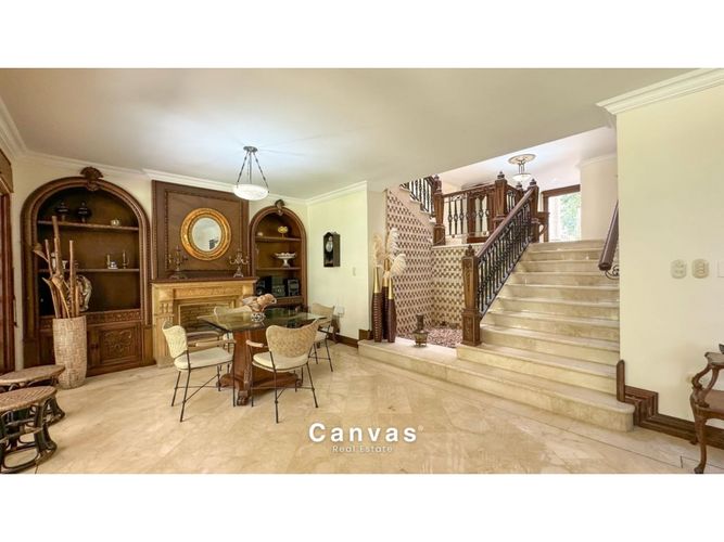 Casa de 6 alcobas en venta en El Poblado, Medellín, 646 m² · foto 13 de 24