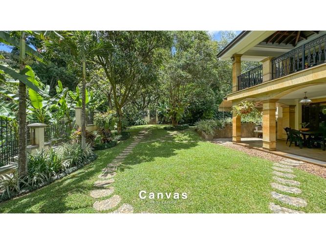 Casa de 6 alcobas en venta en El Poblado, Medellín, 646 m² · foto 15 de 24