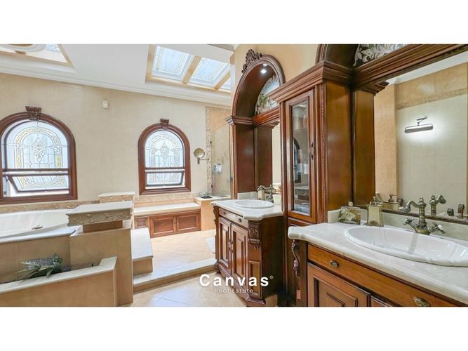 Casa de 6 alcobas en venta en El Poblado, Medellín, 646 m² · foto 22 de 24