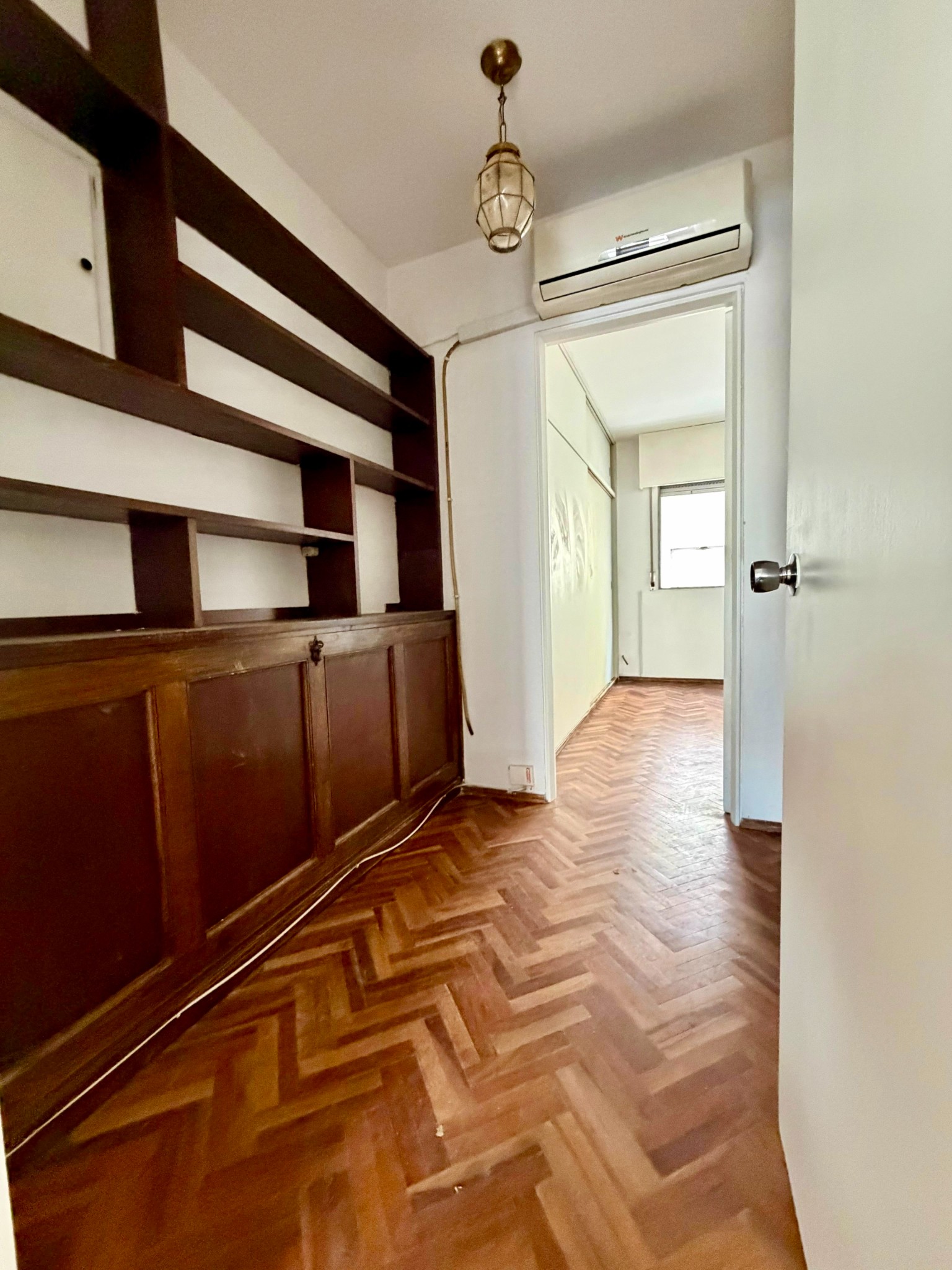 Oportunidad venta apartamento 1 dormitorio con garage en el centro - Widok 5