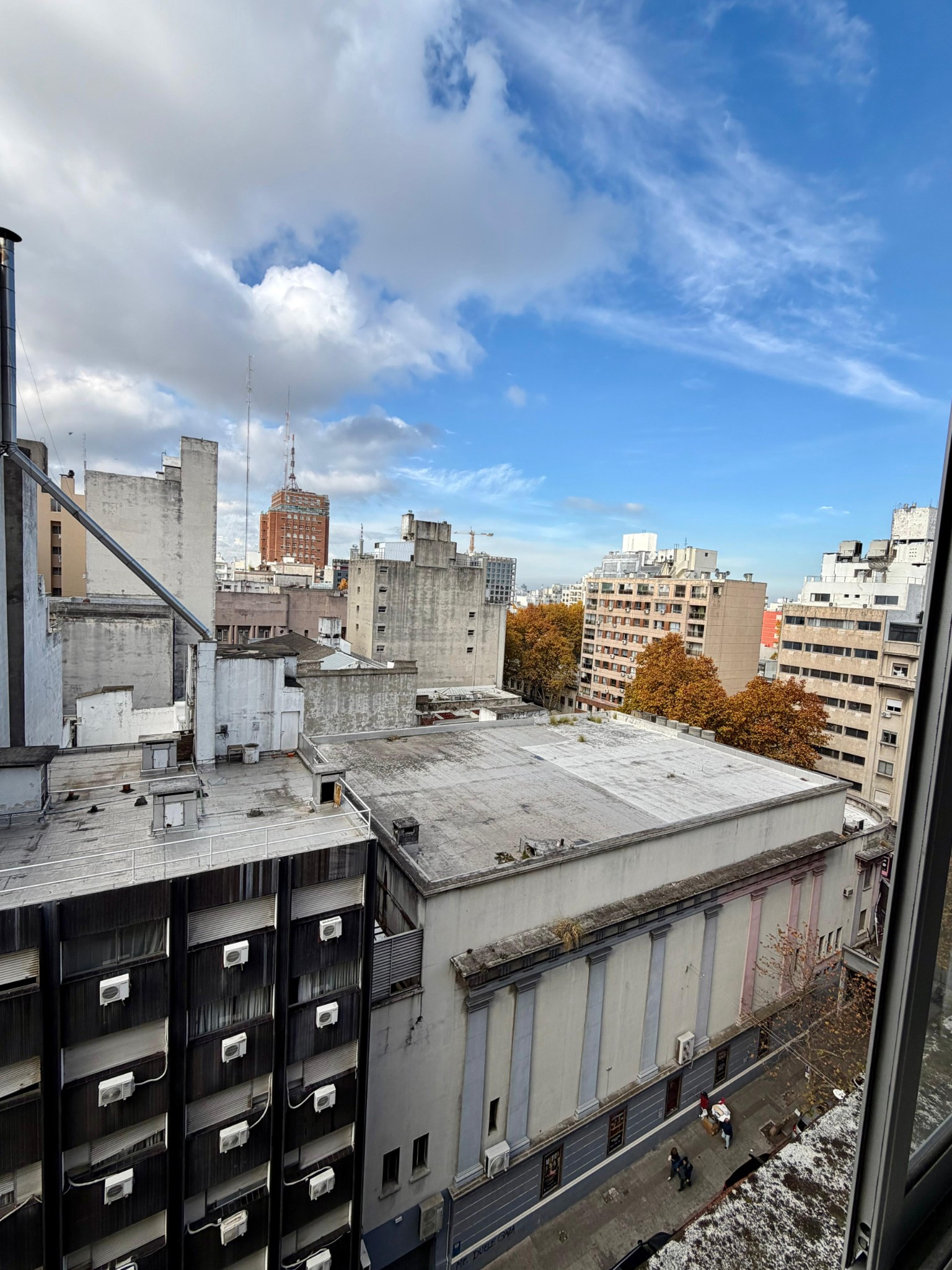 Oportunidad venta apartamento 1 dormitorio con garage en el centro - Widok 2