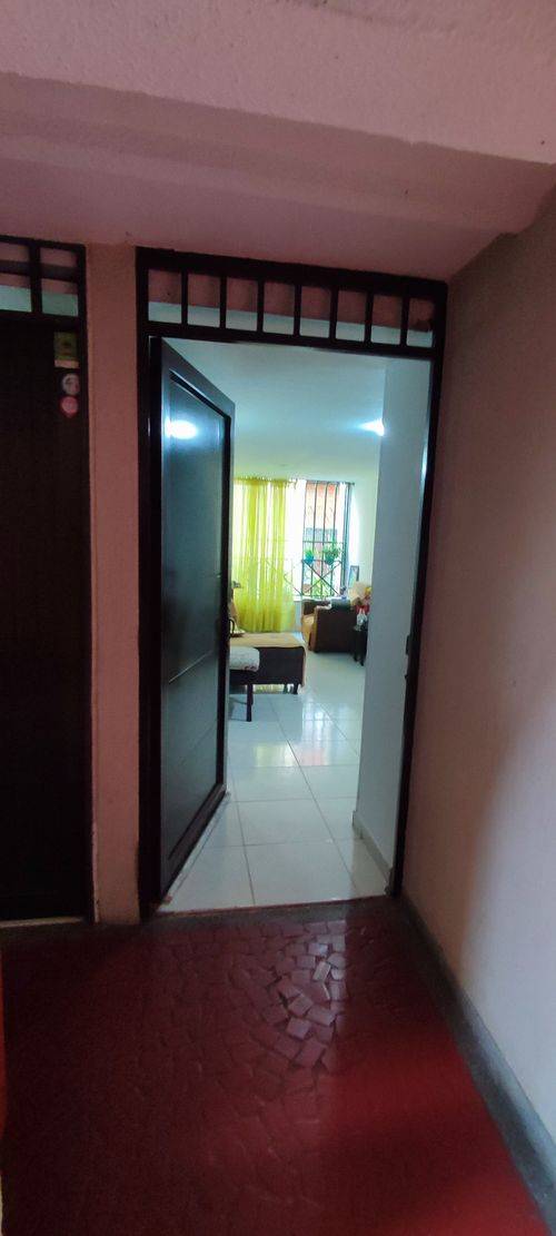Apartamento de 3 alcobas en venta en Oasis De Comfandi, Cali, 58 m² · foto 3 de 10