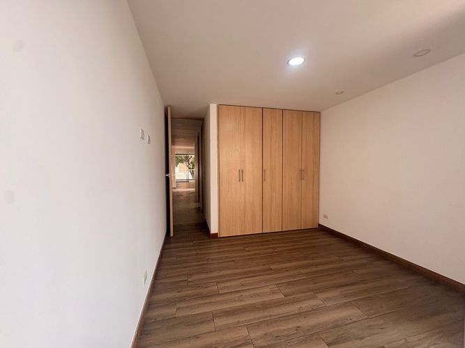 Apartamento de 3 alcobas en arriendo en Loma Benedictinos, Envigado, 114 m² · foto 8 de 18