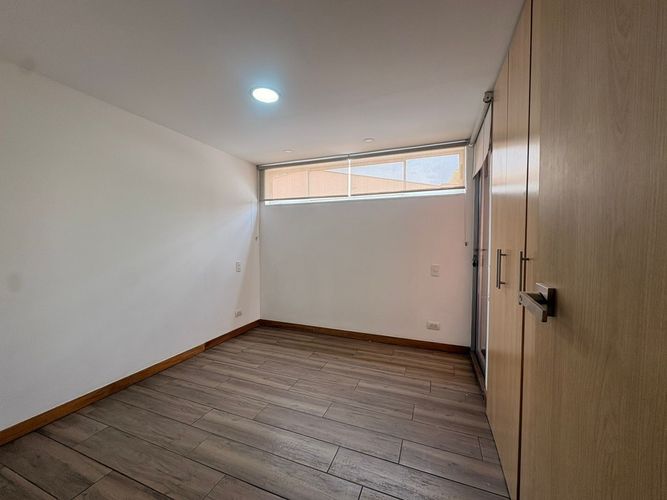 Apartamento de 3 alcobas en arriendo en Loma Benedictinos, Envigado, 114 m² · foto 9 de 18