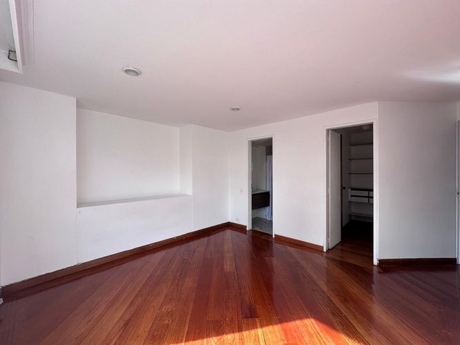Apartamento de 3 alcobas en venta en El Poblado, Medellín, 125 m² · foto 4 de 16