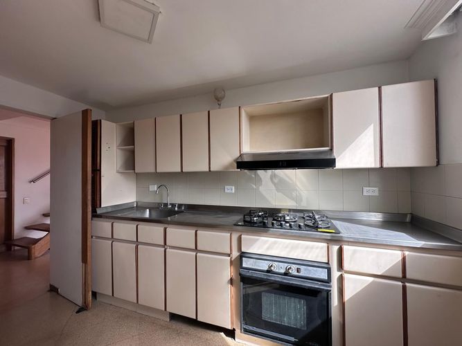 Apartamento de 3 alcobas en venta en El Poblado, Medellín, 125 m² · foto 6 de 16
